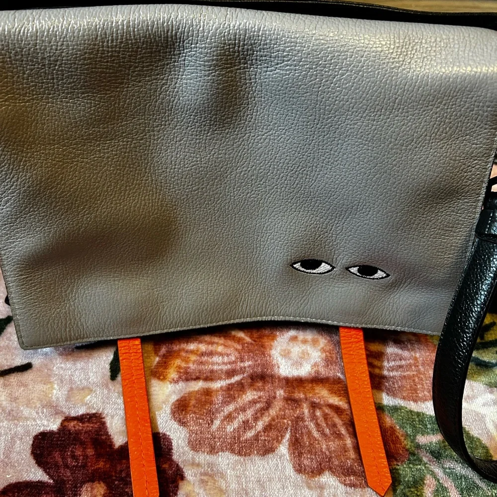 Min & Mon Pebbled Leather Reversible Crossbody - Picture 2 of 5